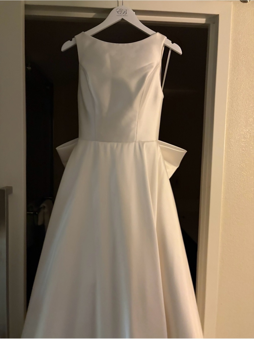 Classic Satin Ballgown Wedding Dress - White - Picture 3 of 4
